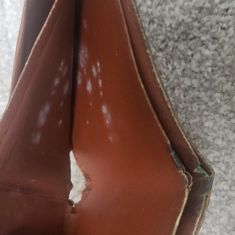 Louis Vuitton Monogram bifold wallet Authentic - Picture 8 of 8